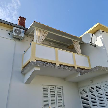 Apartmani I Sobe Jusic Rab Town Exterior photo