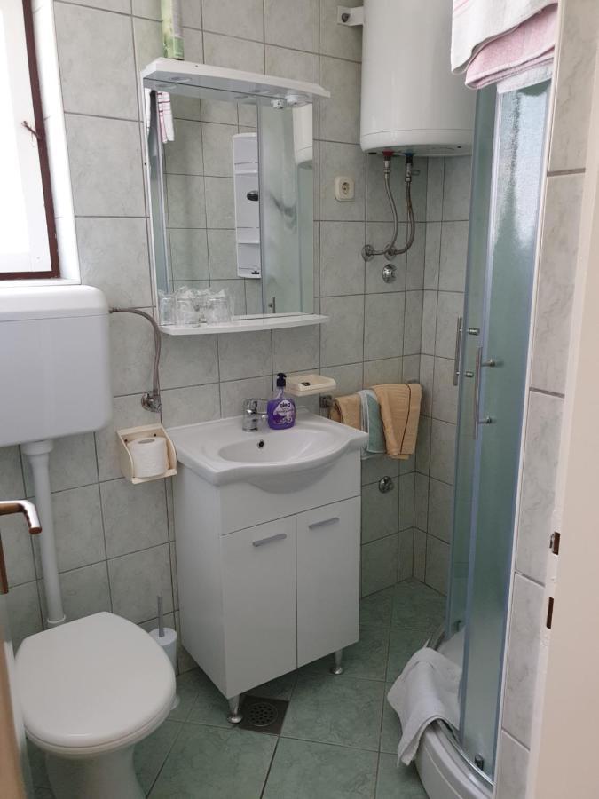 Apartmani I Sobe Jusic Rab Town Exterior photo